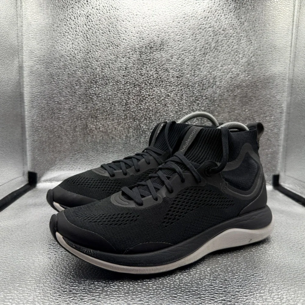 Size 8.5 Lululemon Chargefeel Workout Mid Womens Black Excellent Mid Top Sneaker